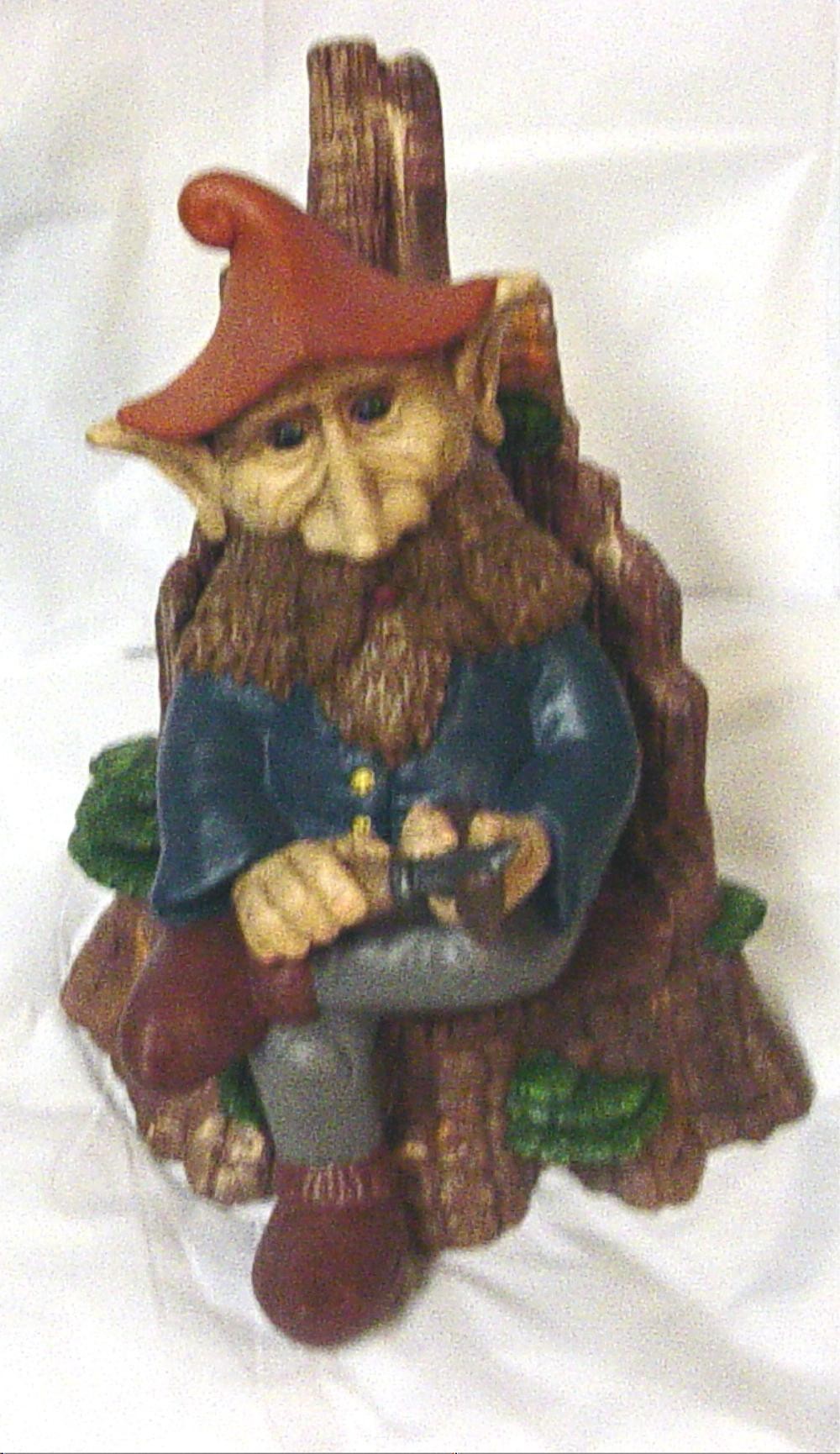 gnome carving wood - Gnomes - Finished Pottery